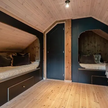Your Ideal Getaway Awaits In Charming Retreat