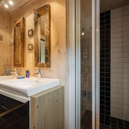 Your Ideal Getaway Awaits In Charming Retreat Alpesi faház