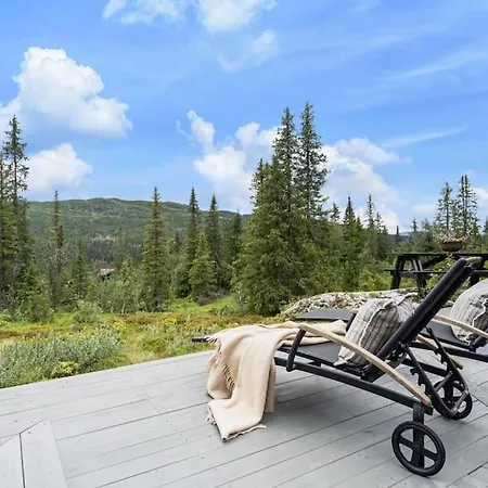Your Ideal Getaway Awaits In Charming Retreat