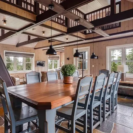 Your Ideal Getaway Awaits In Charming Retreat 木屋