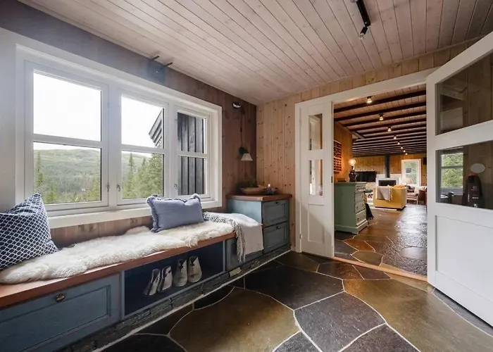 Chalet Your Ideal Getaway Awaits In Charming Retreat