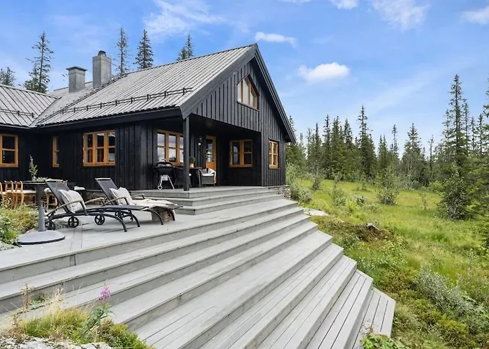 Your Ideal Getaway Awaits In Charming Retreat Chalet *