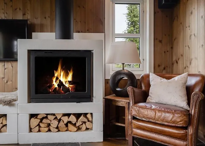 Your Ideal Getaway Awaits In Charming Retreat Chalet *