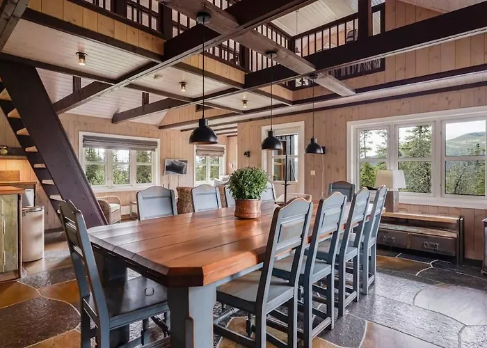 Your Ideal Getaway Awaits In Charming Retreat Chalet